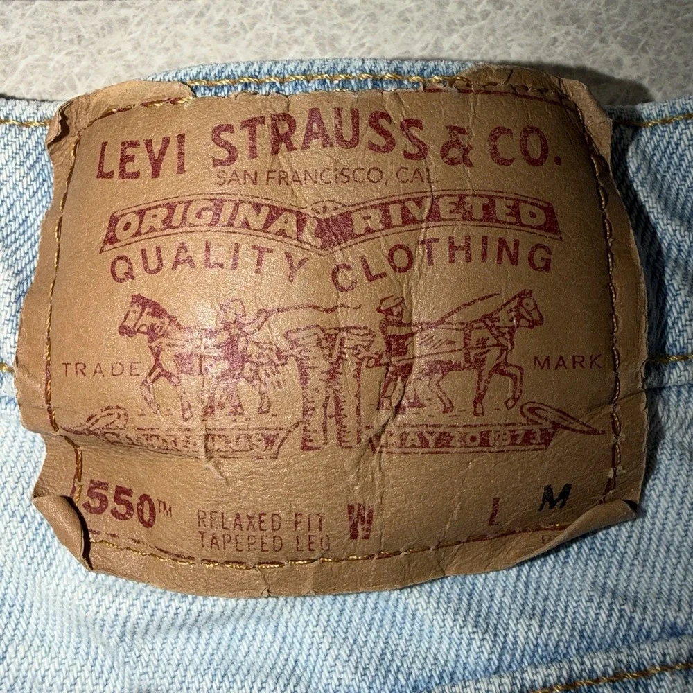 Vintage Levi's 550 Light Wash Relaxed‎ Fit Taper Womens Size 11 Med 28x30